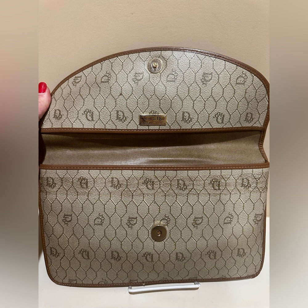 Christian Dior Vintage, Honeycomb, Coated Canvas Pouch w/added unbranded chain - Picture 8 of 13